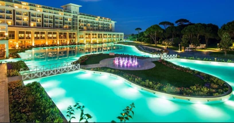 Rixos Premium Belek - Oyunlu Süs Havuzu ve Kuru Havuz